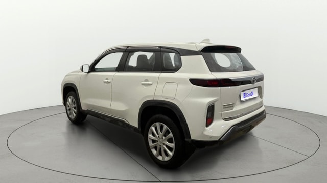 View Toyota Urban Cruiser Hyryder Image 2 Used Toyota Urban Cruiser Hyryder Image 2