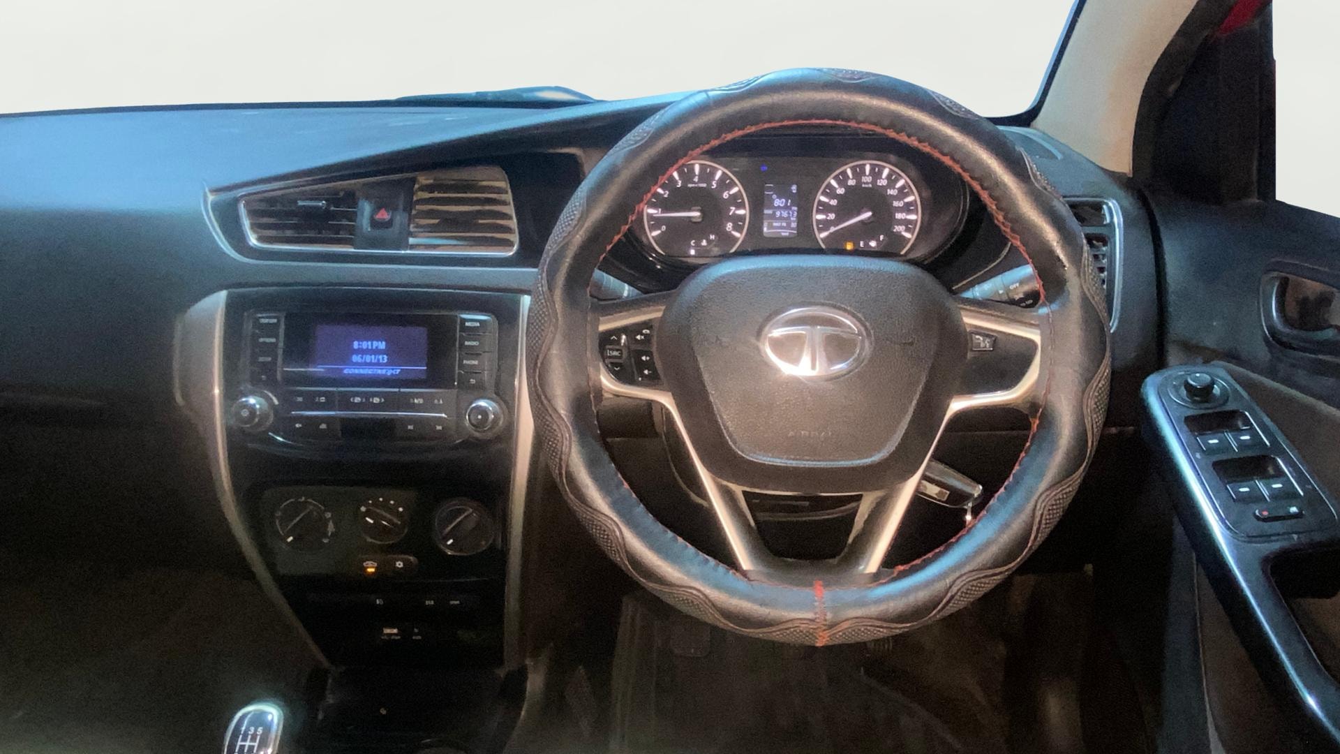 View 2015 Tata Bolt XE Quadrajet 75PS Diesel Image 20 Used 2015 Tata Bolt XE Quadrajet 75PS Diesel Image 20