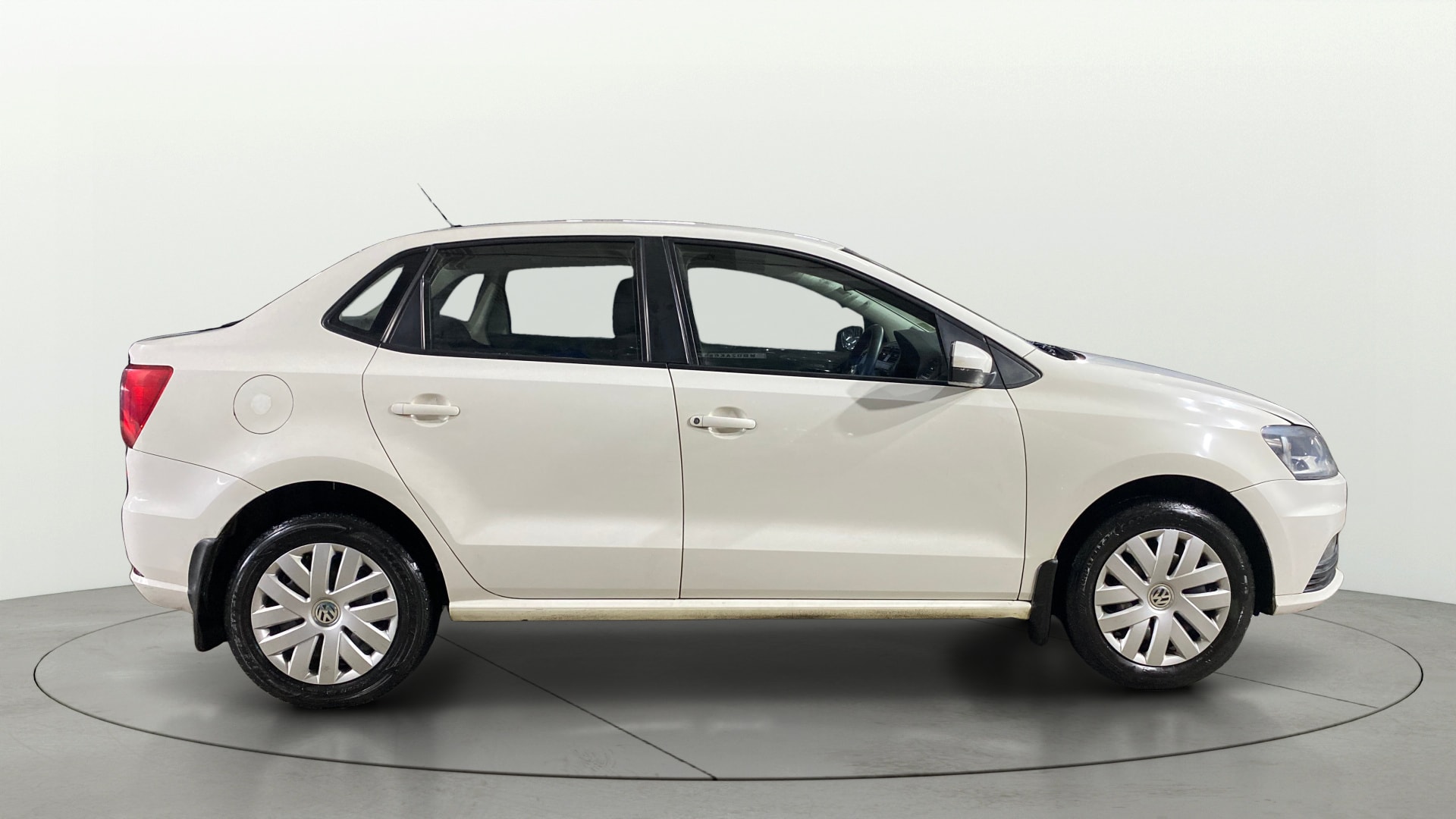 View 2018 Volkswagen Ameo 1.2L MPI Petrol Comfortline Image 8 Used 2018 Volkswagen Ameo 1.2L MPI Petrol Comfortline Image 8