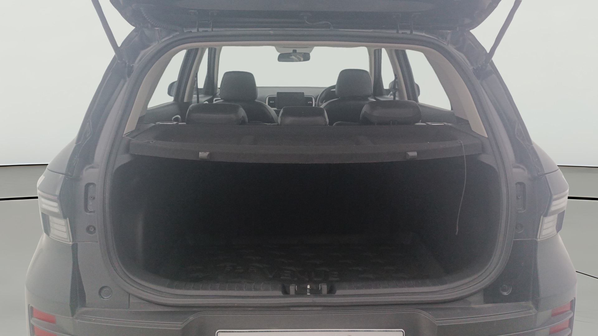 View 2023 Hyundai Venue S (O) 1.0 Turbo Petrol MT Image 38 Used 2023 Hyundai Venue S (O) 1.0 Turbo Petrol MT Image 38