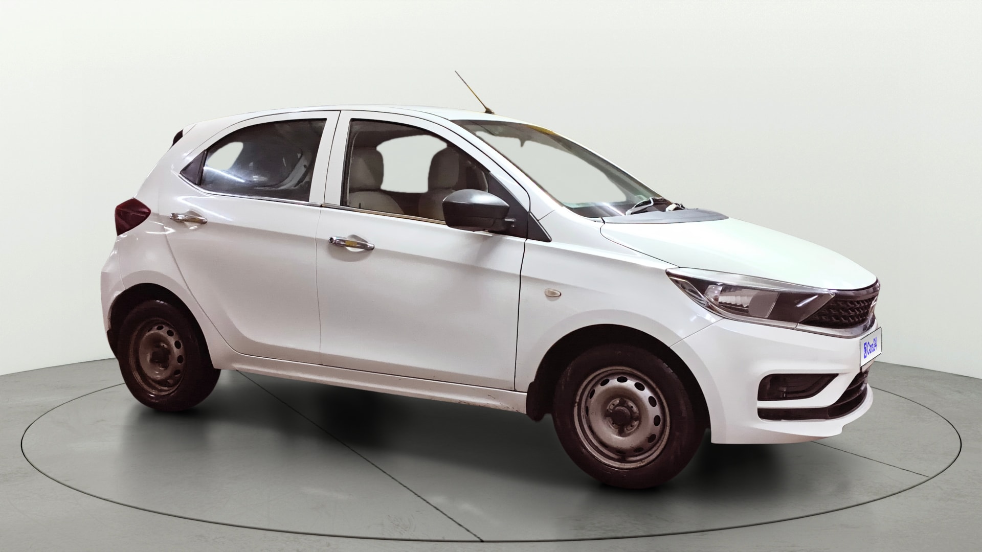 View 2020 Tata Tiago Revotorq XB Image 37 Used 2020 Tata Tiago Revotorq XB Image 37