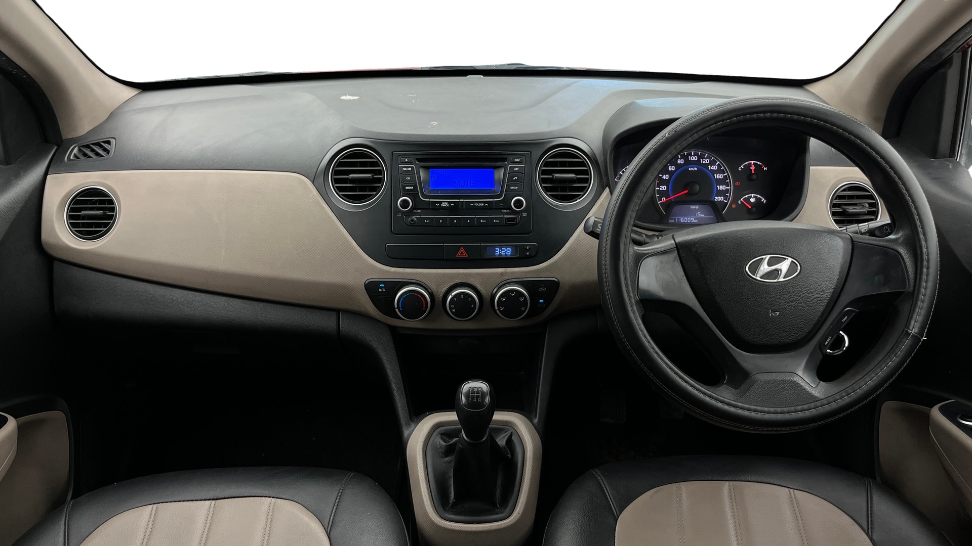 View 2015 Hyundai Grand i10 Magna 1.2 Kappa VTVT Image 16 Used 2015 Hyundai Grand i10 Magna 1.2 Kappa VTVT Image 16