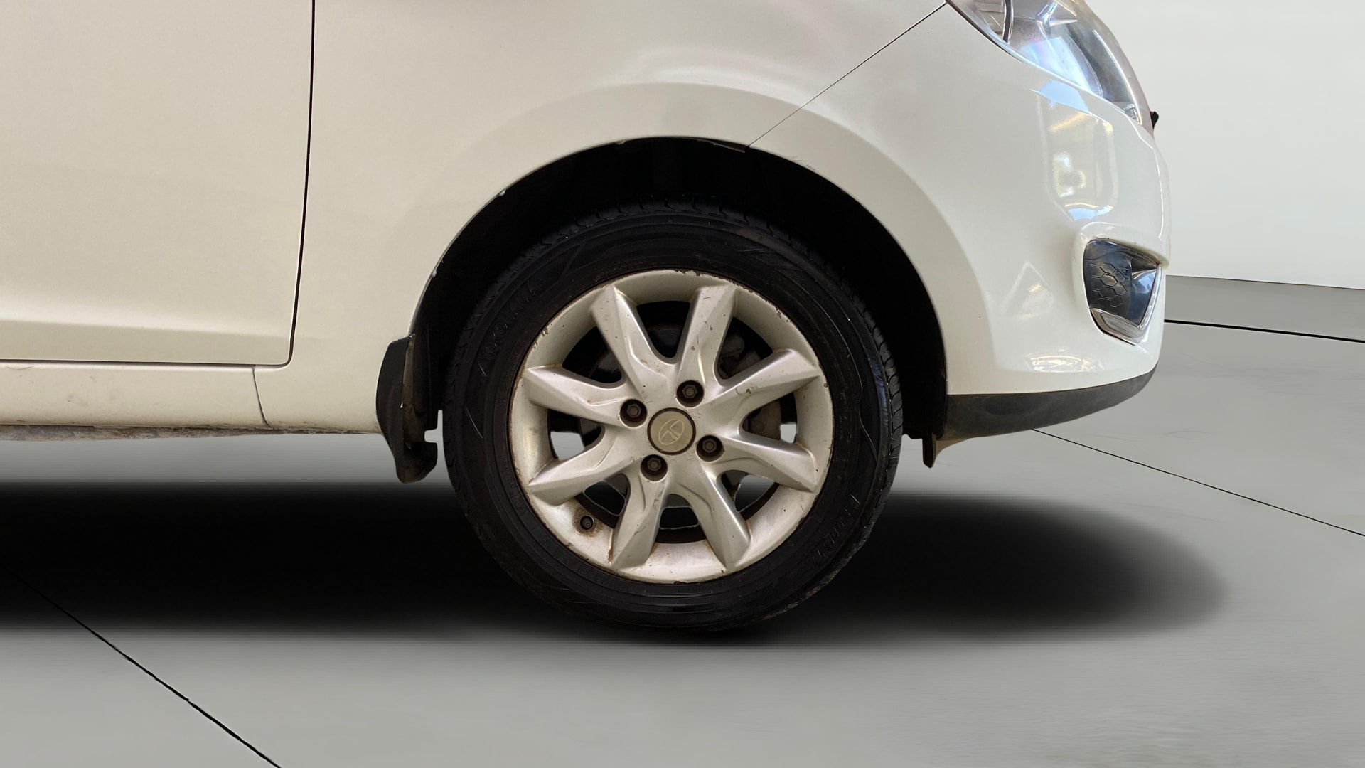 View 2014 Tata Zest XT Petrol Image 39 Used 2014 Tata Zest XT Petrol Image 39