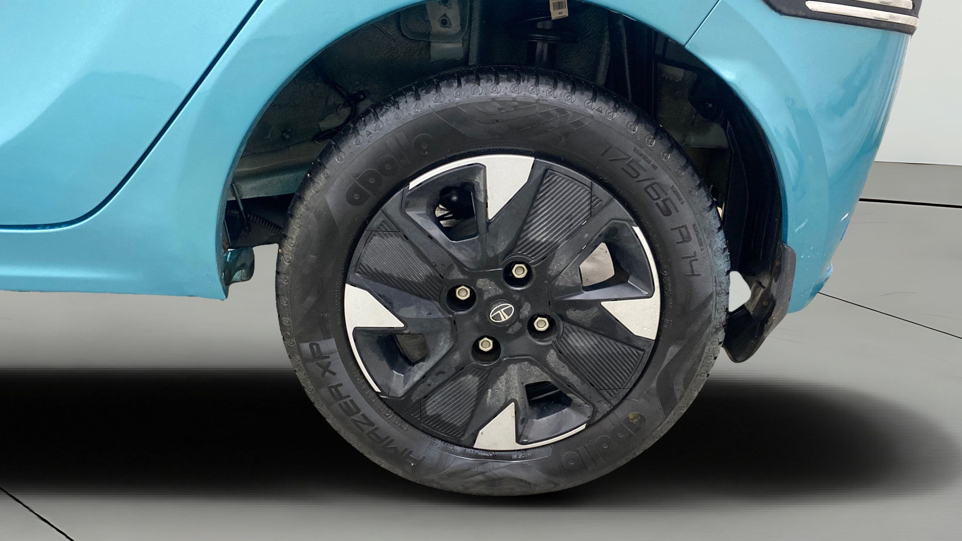 View 2025 Tata Tiago Revotorq XB Image 11 Used 2025 Tata Tiago Revotorq XB Image 11