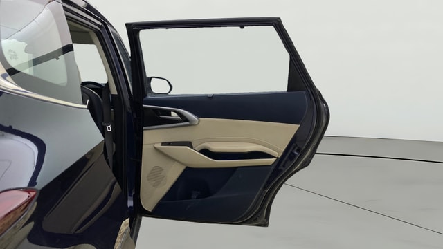 View Kia Carens Image 6 Used Kia Carens Image 6