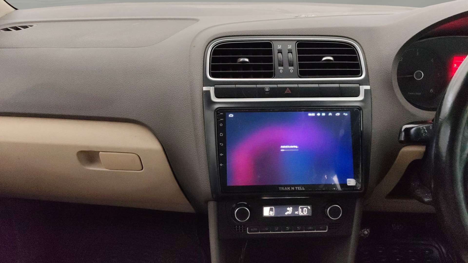 View 2013 Volkswagen Vento 1.2 L TSI Comfortline Petrol AT Image 17 Used 2013 Volkswagen Vento 1.2 L TSI Comfortline Petrol AT Image 17
