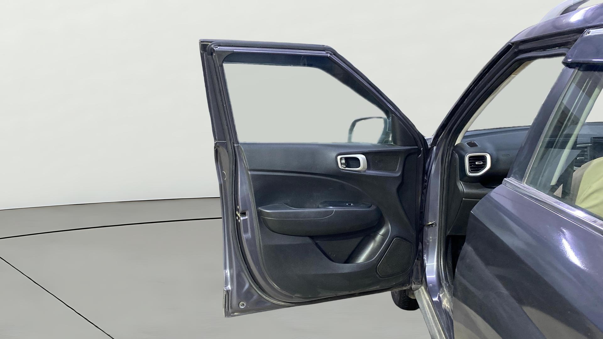 View 2019 Hyundai Venue SX Plus 1.0 Petrol AT Image 33 Used 2019 Hyundai Venue SX Plus 1.0 Petrol AT Image 33