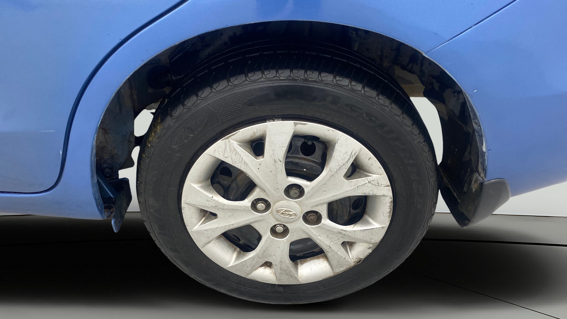 View 2014 Honda Amaze E MT Petrol BS IV Image 11 Used 2014 Honda Amaze E MT Petrol BS IV Image 11