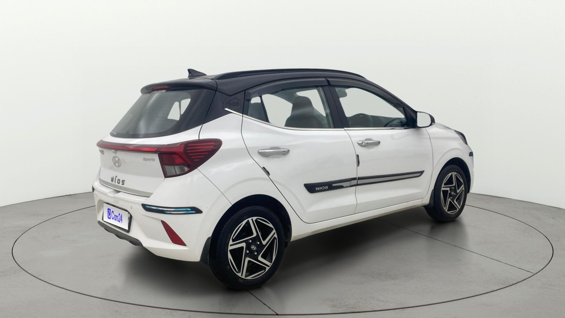 View 2023 Hyundai Grand i10 Nios Sportz Petrol Dual Tone Image 42 Used 2023 Hyundai Grand i10 Nios Sportz Petrol Dual Tone Image 42