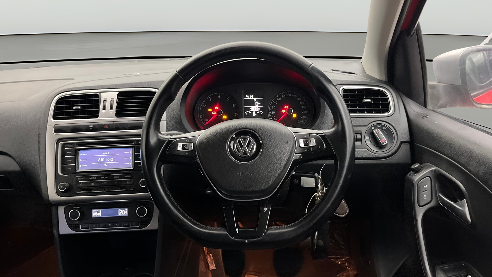 View 2015 Volkswagen Cross Polo 1.2 MPI Petrol Image 20 Used 2015 Volkswagen Cross Polo 1.2 MPI Petrol Image 20