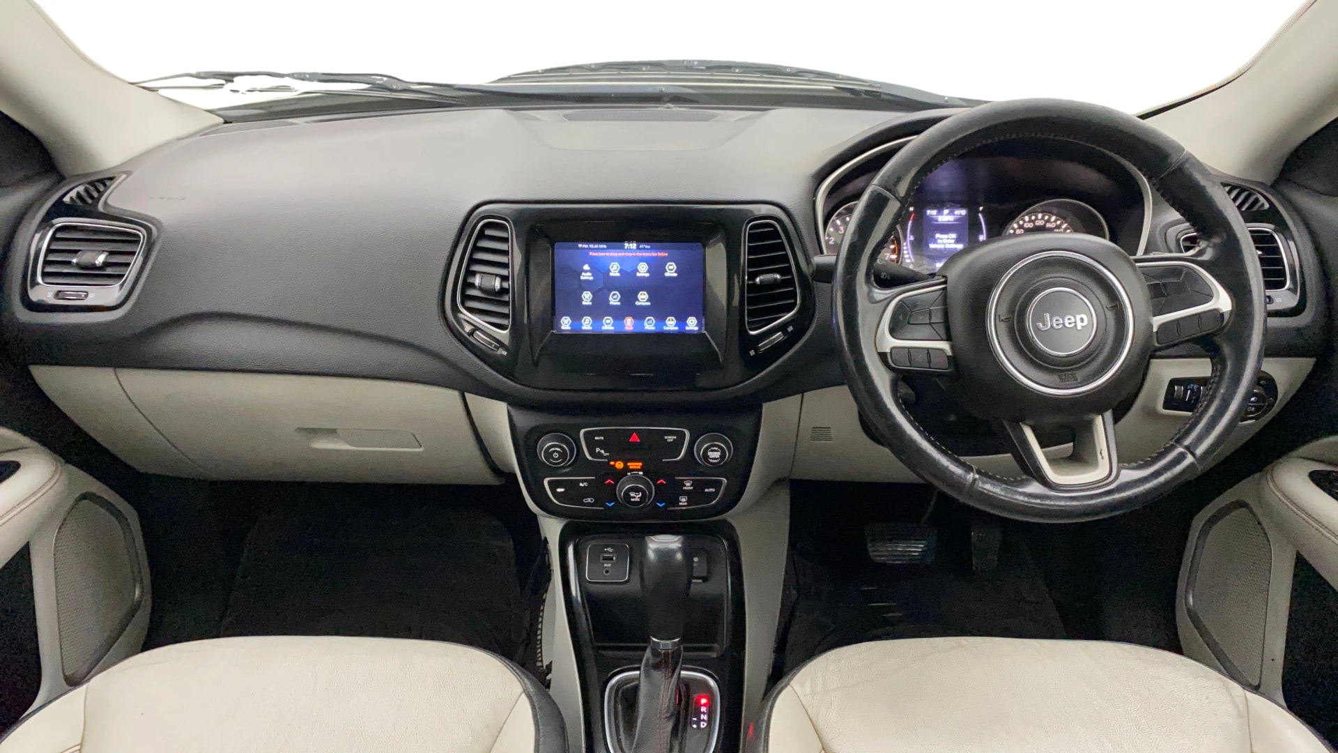 View 2018 Jeep Compass Limited (O)1.4 Multi AIR Petrol DDCT AT BS IV Image 30 Used 2018 Jeep Compass Limited (O)1.4 Multi AIR Petrol DDCT AT BS IV Image 30