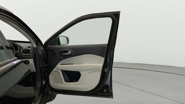 View Jeep Compass Image 46 Used Jeep Compass Image 46
