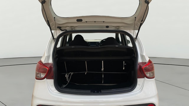 View Hyundai Grand i10 Image 37 Used Hyundai Grand i10 Image 37