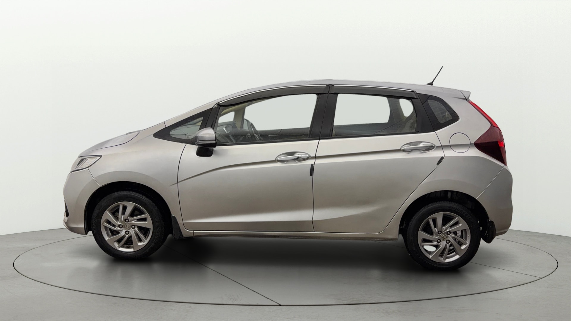 View 2022 Honda Jazz E MT Diesel Image 27 Used 2022 Honda Jazz E MT Diesel Image 27