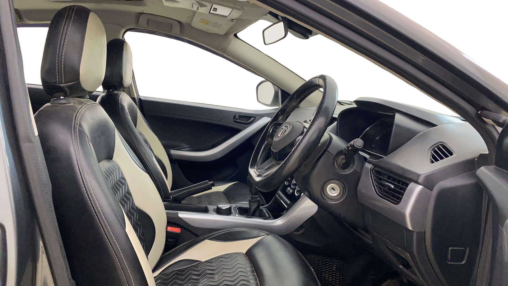 View 2022 Tata Nexon Revotron XE Image 26 Used 2022 Tata Nexon Revotron XE Image 26