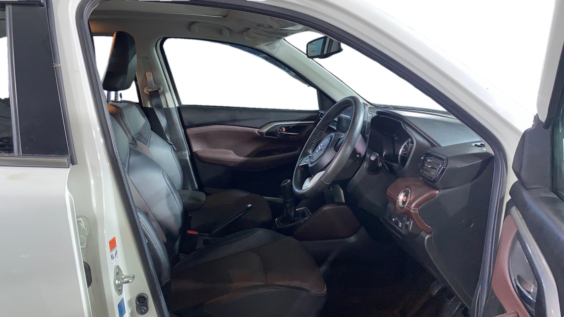 View 2025 Maruti Suzuki 1000 Base Variant Image 18 Used 2025 Maruti Suzuki 1000 Base Variant Image 18