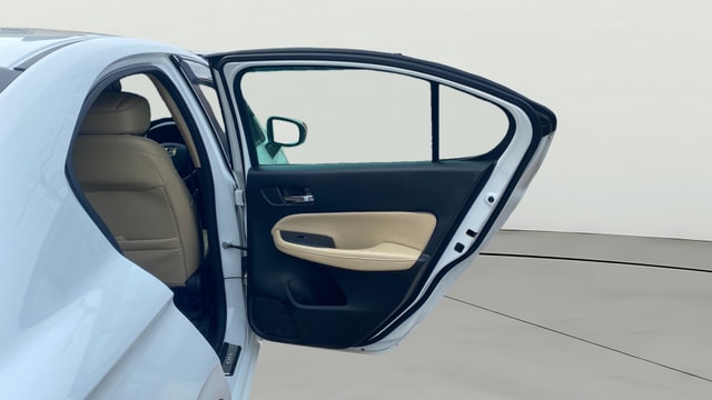 View Honda City ZX Image 8 Used Honda City ZX Image 8