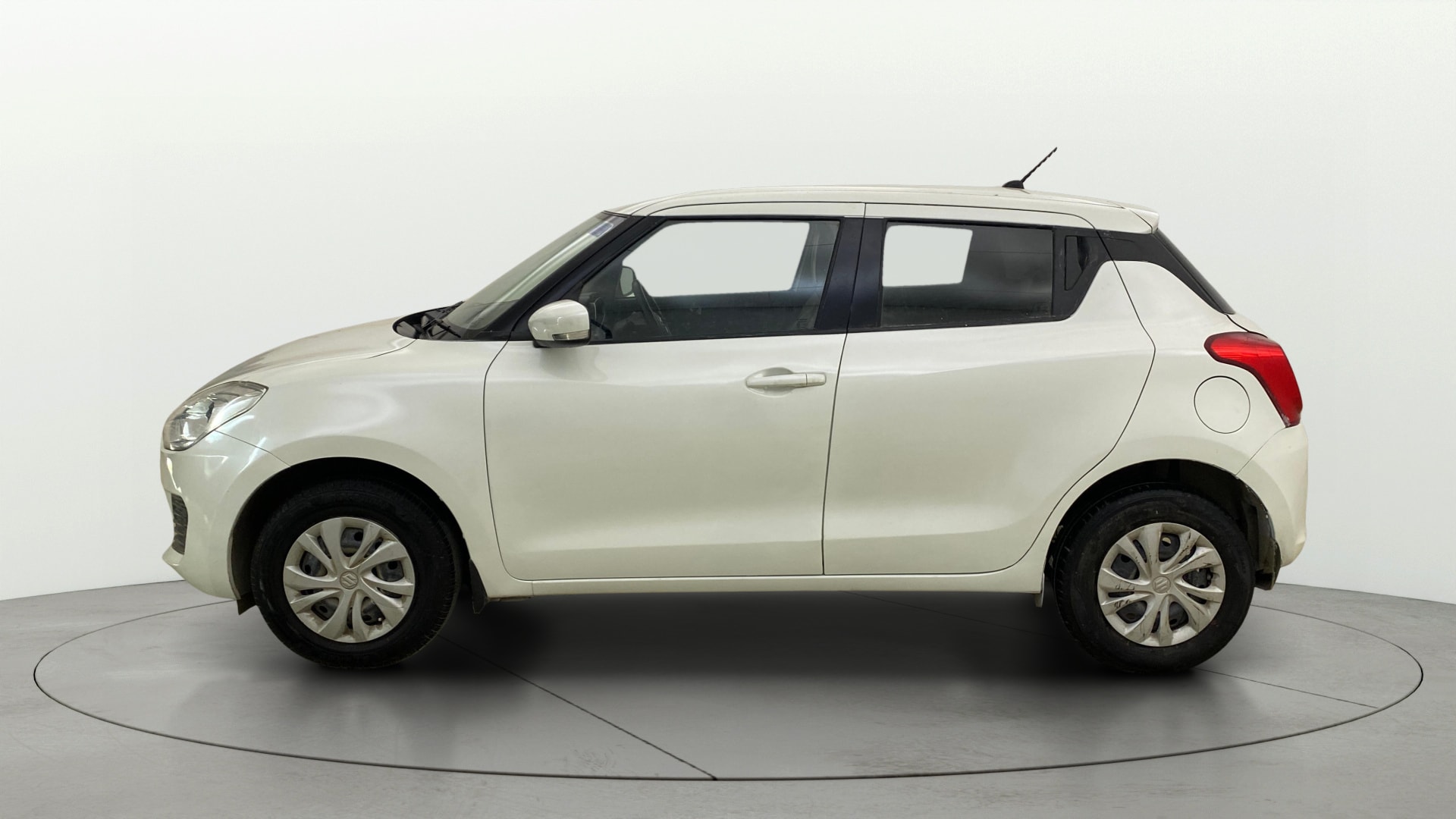 View 2021 Maruti Suzuki 1000 Base Variant Image 5 Used 2021 Maruti Suzuki 1000 Base Variant Image 5