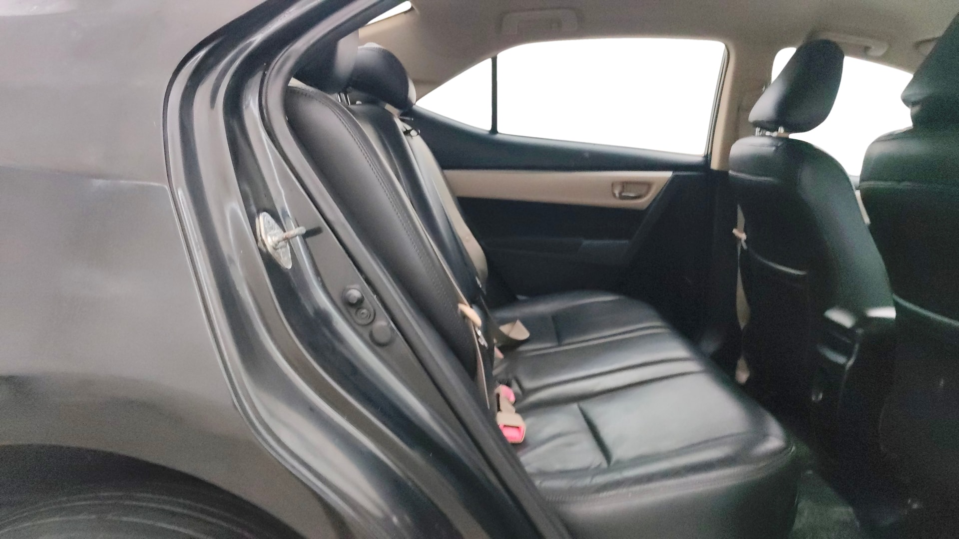 View 2016 Toyota Corolla Altis 1.8 G Image 29 Used 2016 Toyota Corolla Altis 1.8 G Image 29