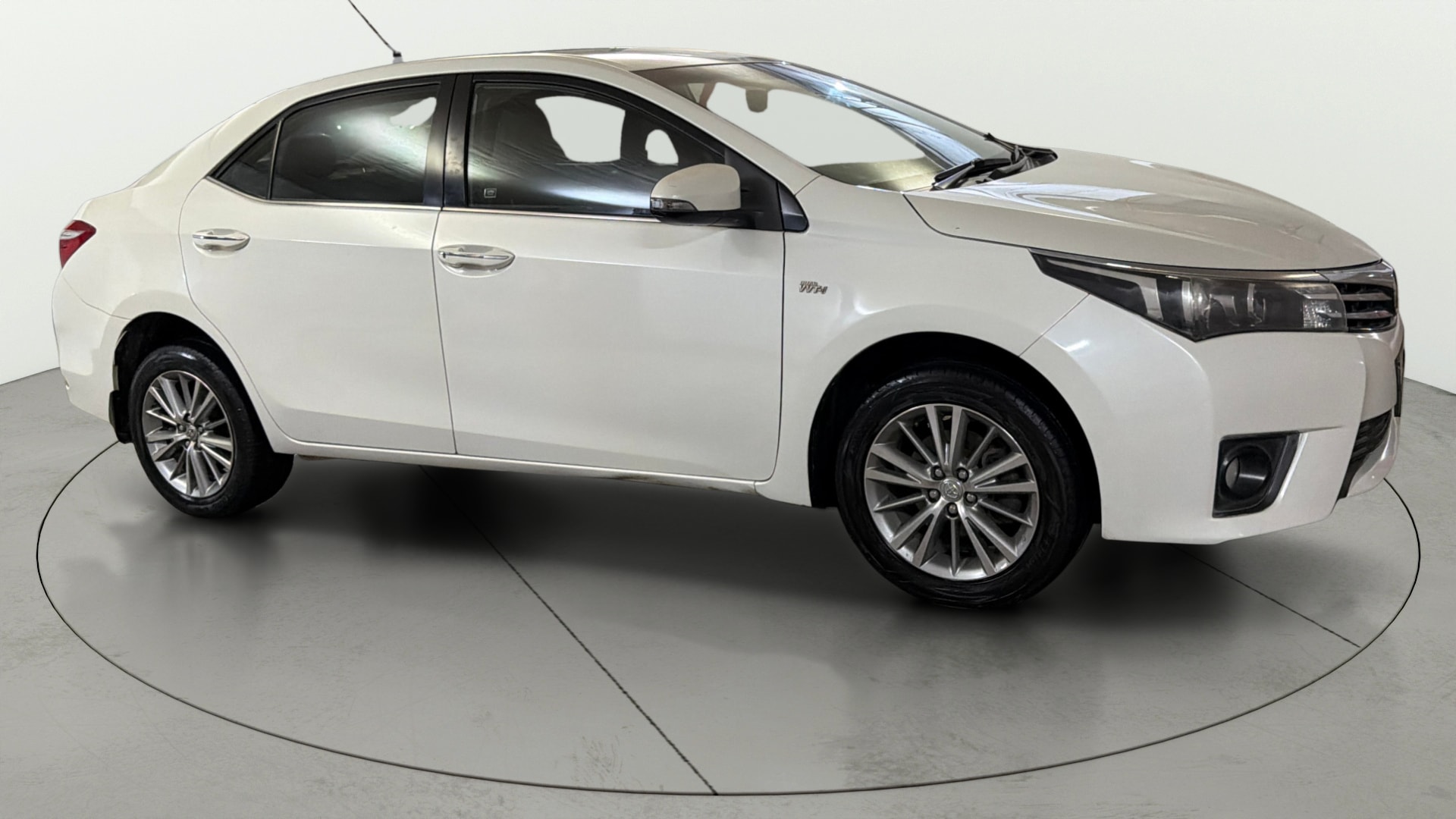 View 2015 Toyota Corolla Altis 1.8 VL AT Image 38 Used 2015 Toyota Corolla Altis 1.8 VL AT Image 38