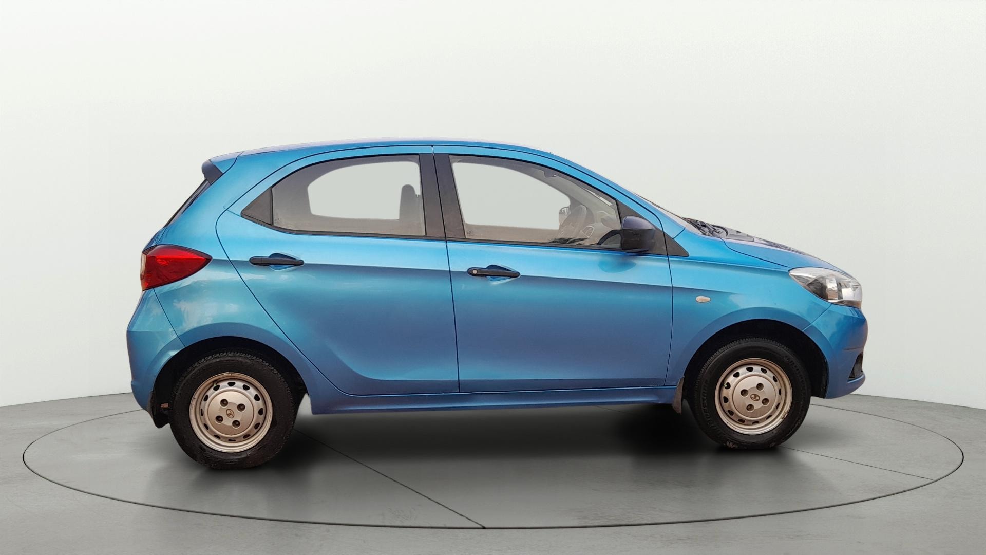 View 2016 Tata Tiago Revotorq XB Image 25 Used 2016 Tata Tiago Revotorq XB Image 25