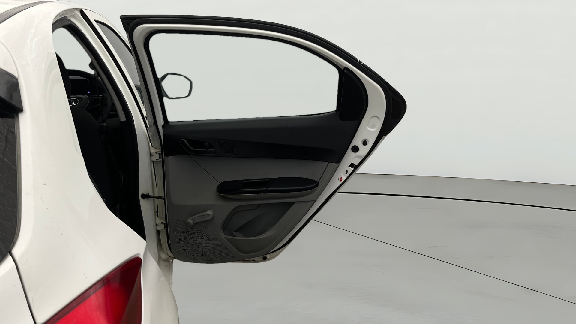 Used 2023 Tata Tiago Used 2023 Tata Tiago