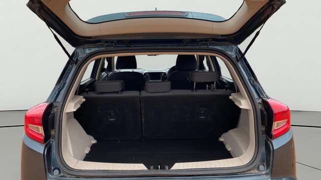 View Mahindra XUV300 Image 39 Used Mahindra XUV300 Image 39