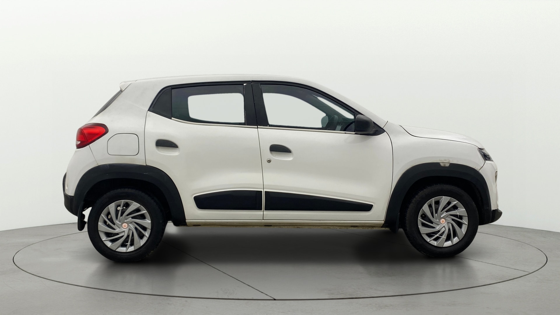 View 2022 Renault Kwid RXL 1.0 Image 8 Used 2022 Renault Kwid RXL 1.0 Image 8