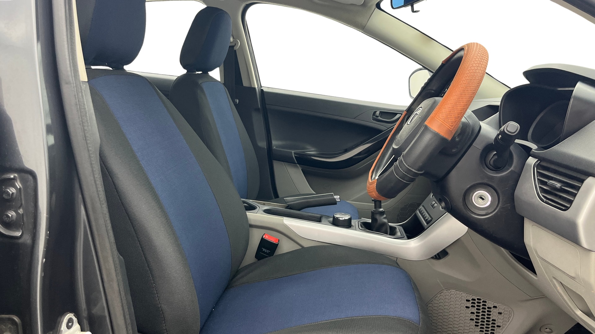 View 2019 Tata Nexon Revotron XM Image 17 Used 2019 Tata Nexon Revotron XM Image 17