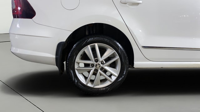 View Skoda Rapid Image 24 Used Skoda Rapid Image 24