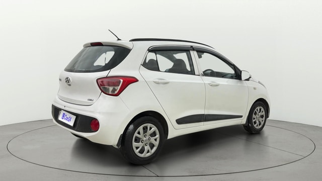 View Hyundai Grand i10 Image 42 Used Hyundai Grand i10 Image 42