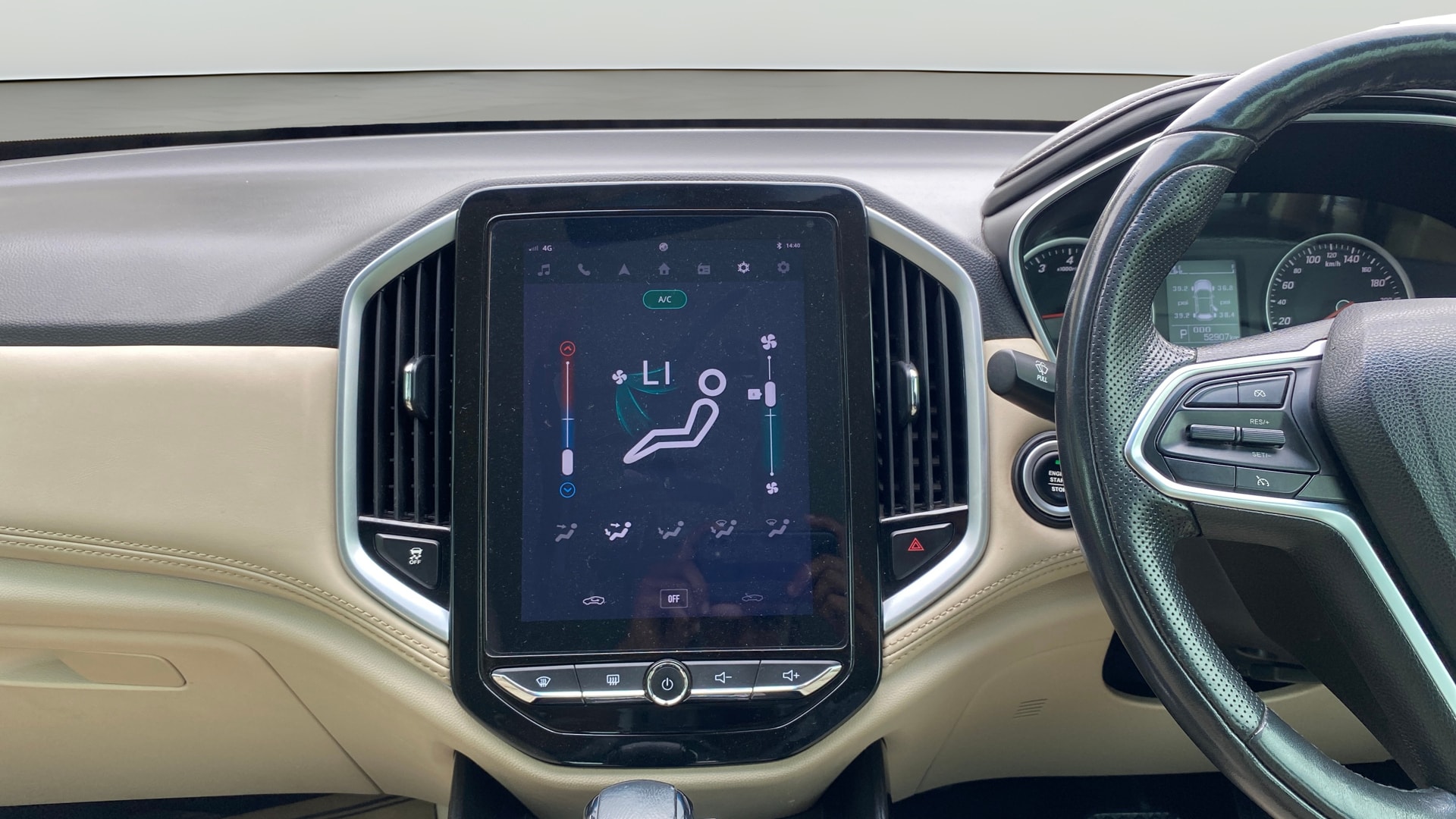 View 2022 MG Hector Smart CVT Petrol Image 34 Used 2022 MG Hector Smart CVT Petrol Image 34