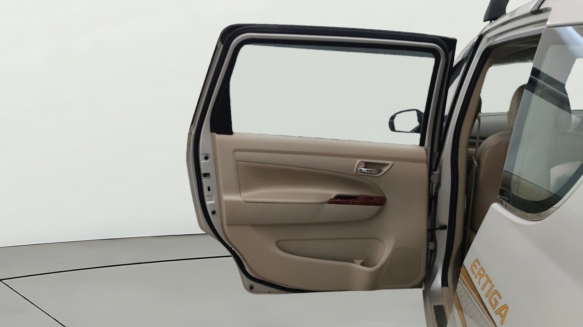View 2017 Maruti Suzuki 1000 Base Variant Image 23 Used 2017 Maruti Suzuki 1000 Base Variant Image 23