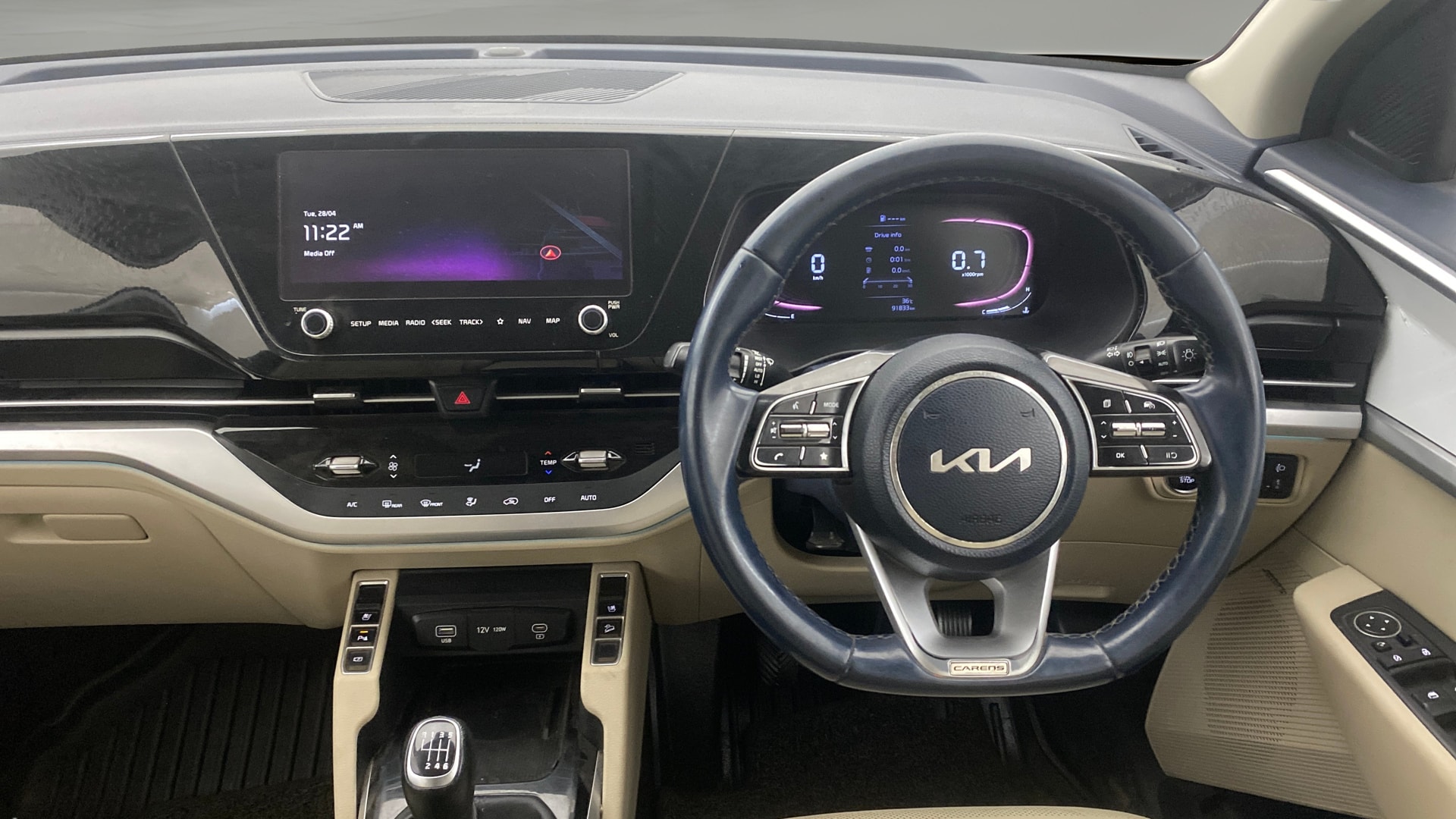 View 2022 Kia Carens Luxury Plus 1.5 Diesel 7 STR Image 14 Used 2022 Kia Carens Luxury Plus 1.5 Diesel 7 STR Image 14