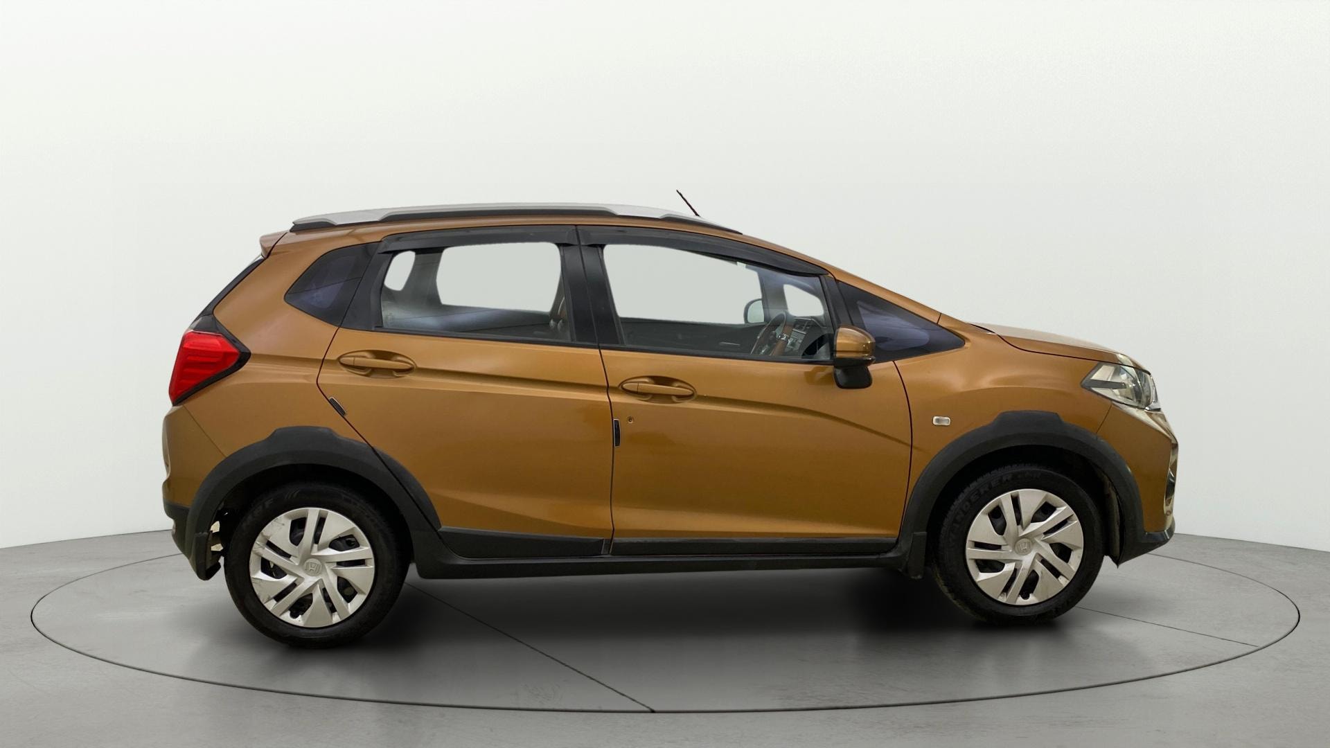 View 2017 Honda WR-V S MT Diesel Edge Edition Image 8 Used 2017 Honda WR-V S MT Diesel Edge Edition Image 8
