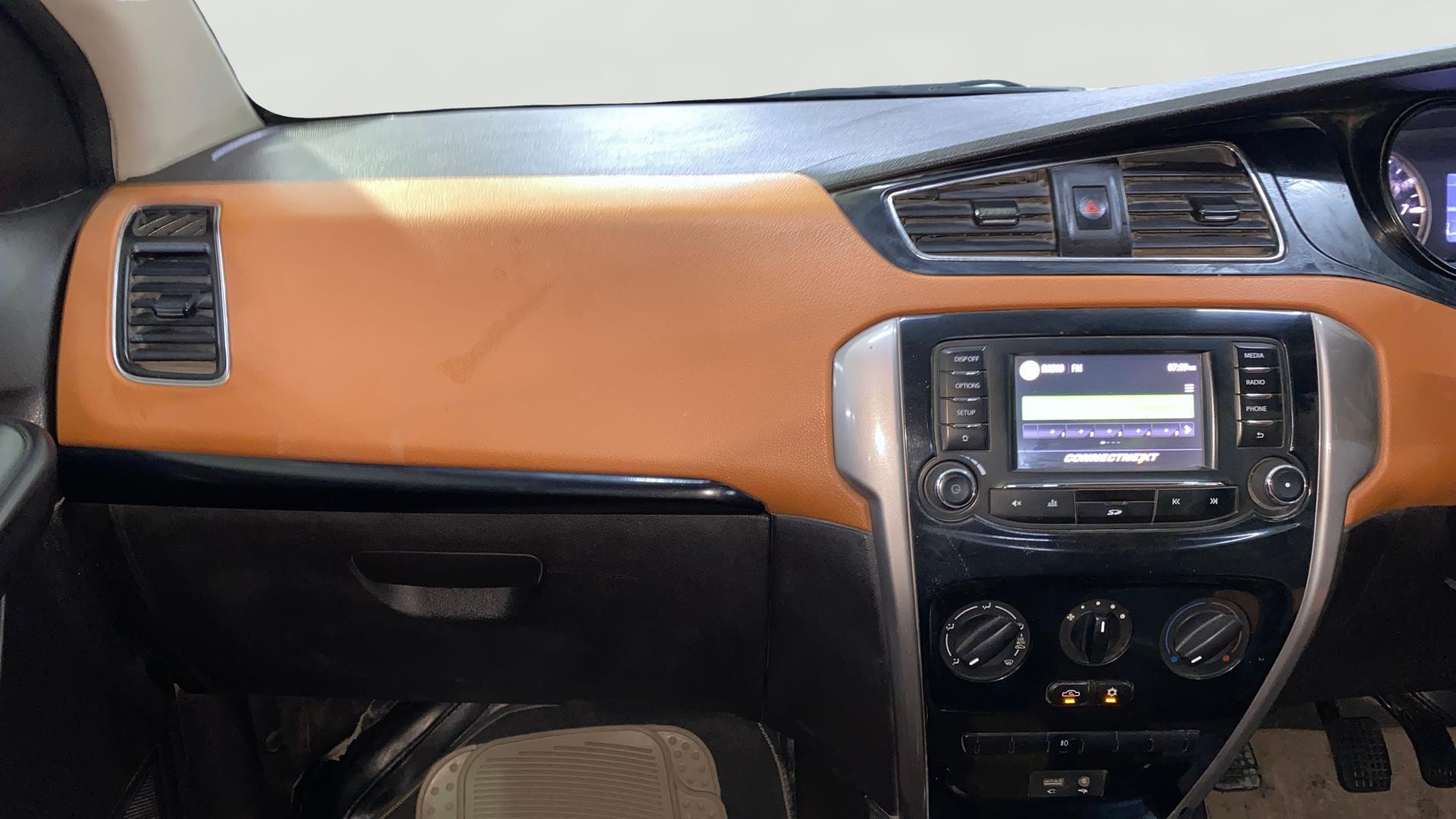 View 2018 Tata Zest Premio Image 30 Used 2018 Tata Zest Premio Image 30