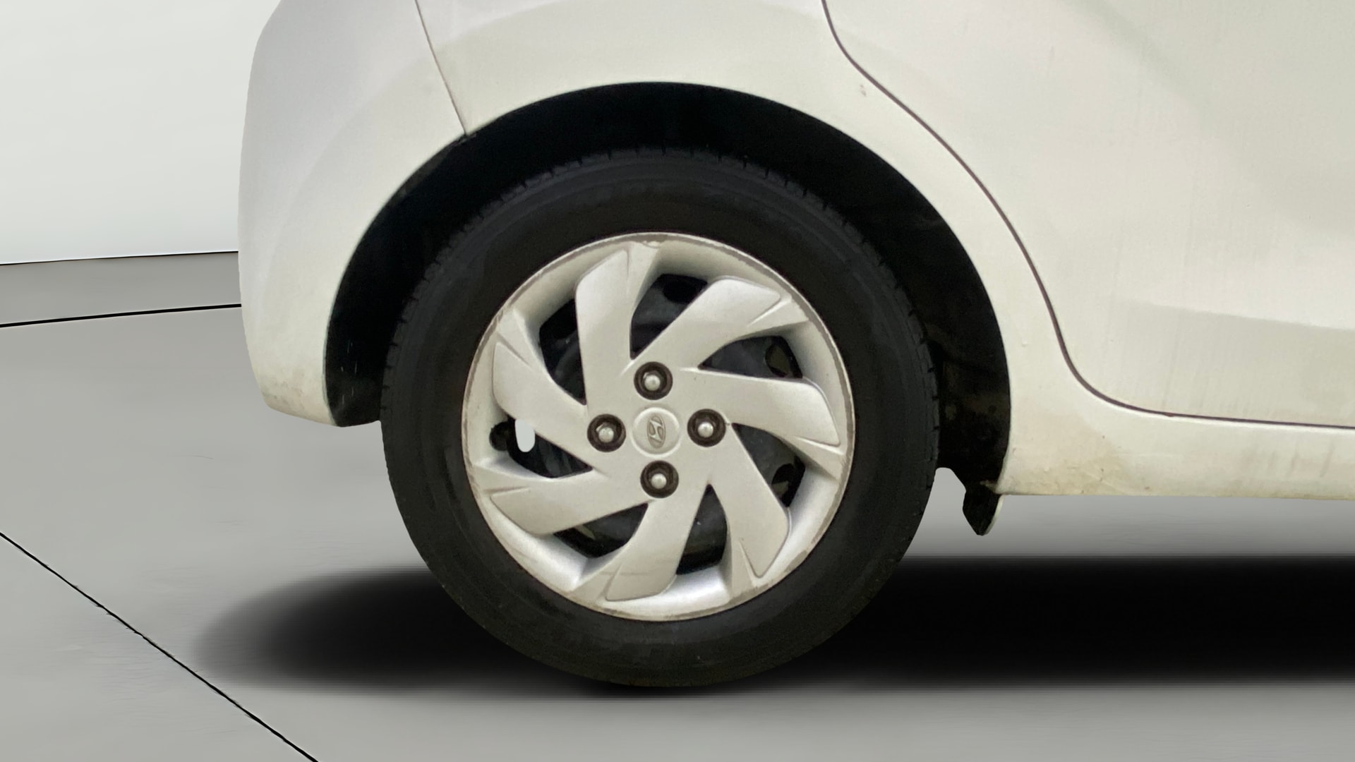 View 2019 Hyundai New Santro D-Lite Petrol Image 23 Used 2019 Hyundai New Santro D-Lite Petrol Image 23