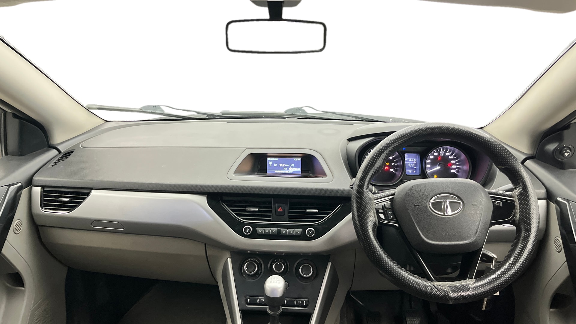 View 2017 Tata Nexon Revotron XM Image 15 Used 2017 Tata Nexon Revotron XM Image 15