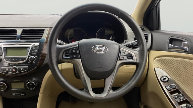 View Hyundai Fluidic Verna Image 20 Used Hyundai Fluidic Verna Image 20