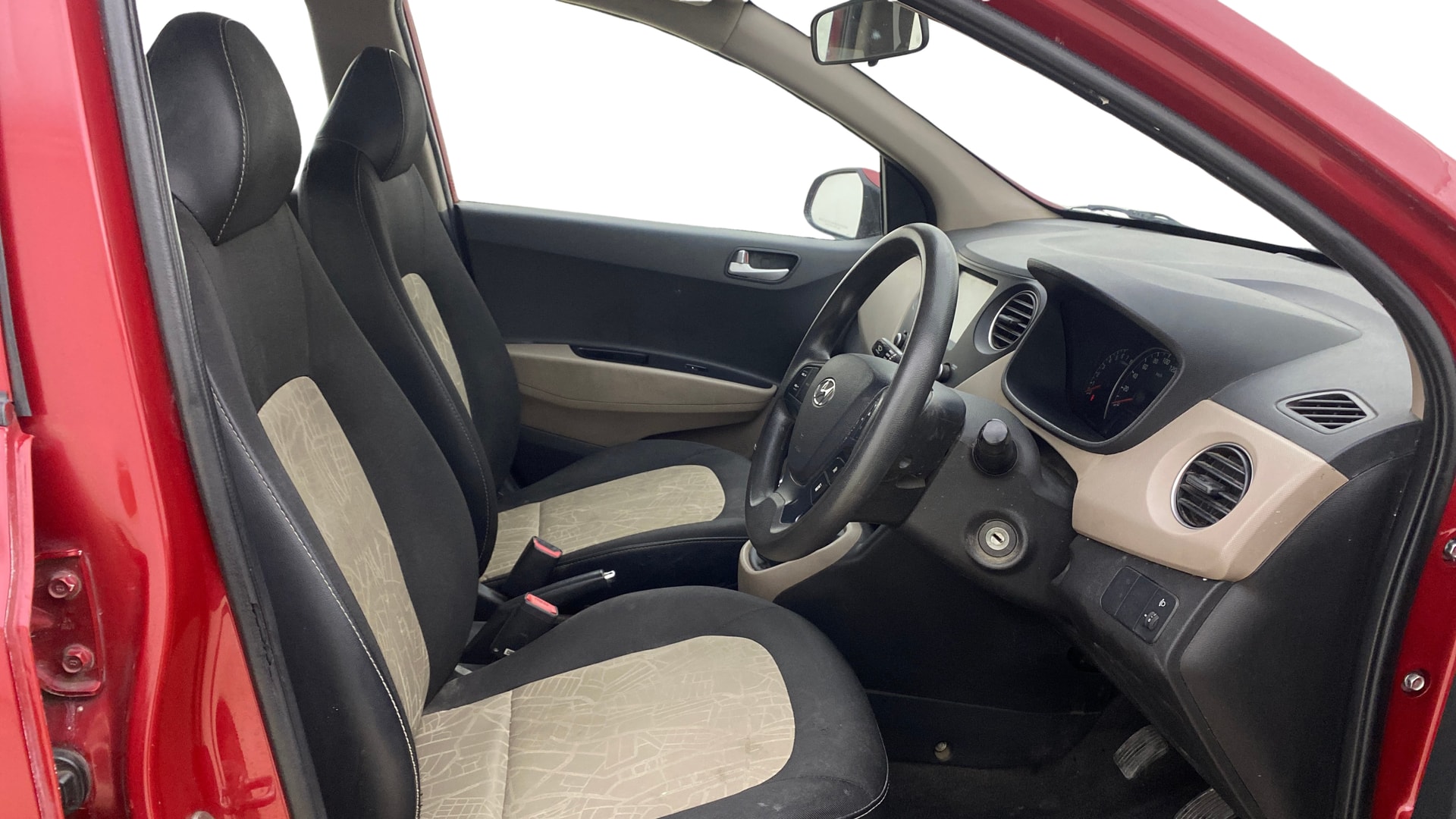 View 2017 Hyundai Grand i10 Sportz 1.2 Kappa Image 26 Used 2017 Hyundai Grand i10 Sportz 1.2 Kappa Image 26
