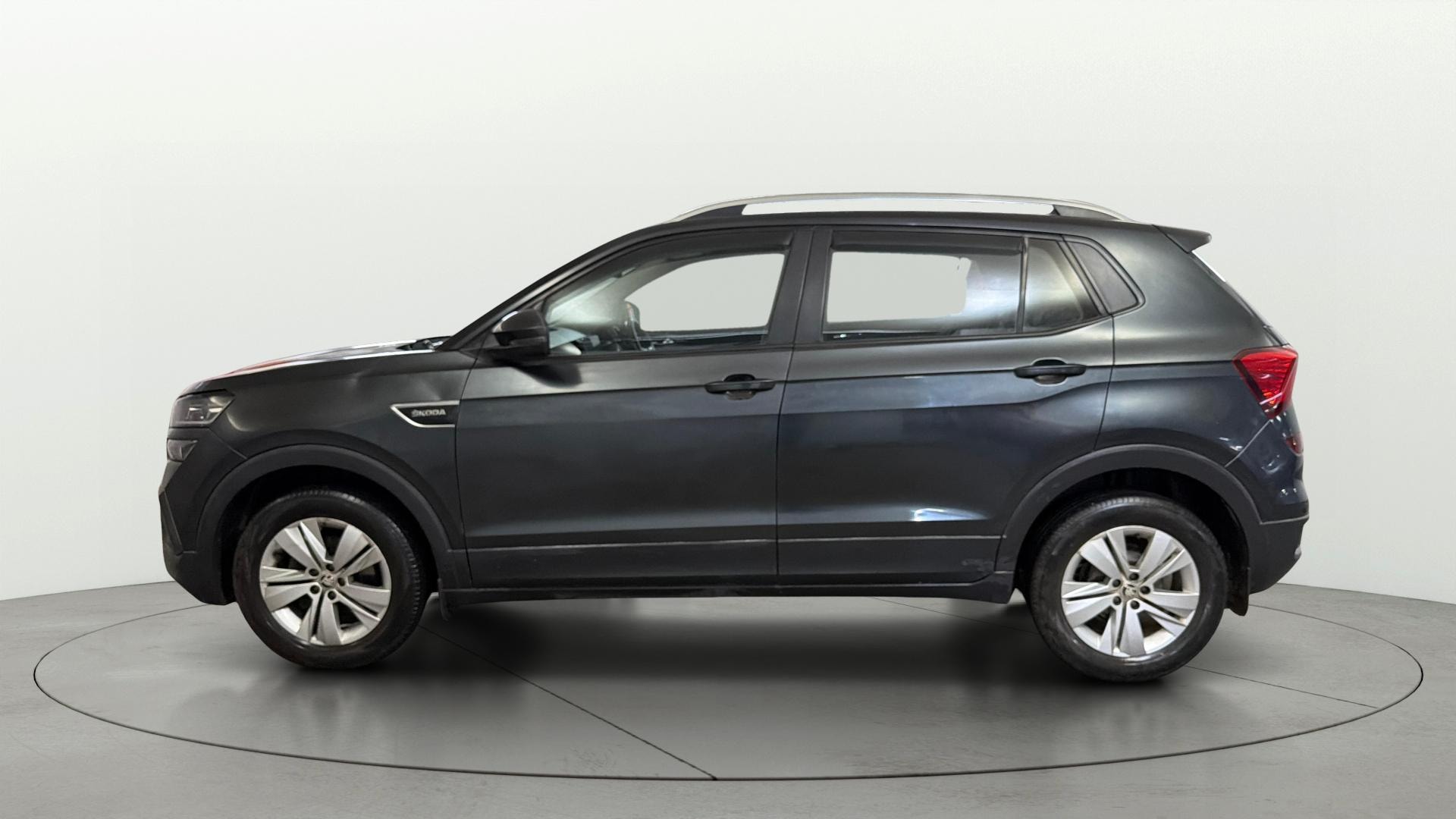 View 2022 Skoda Kushaq Ambition 1.0 TSI MT Image 6 Used 2022 Skoda Kushaq Ambition 1.0 TSI MT Image 6