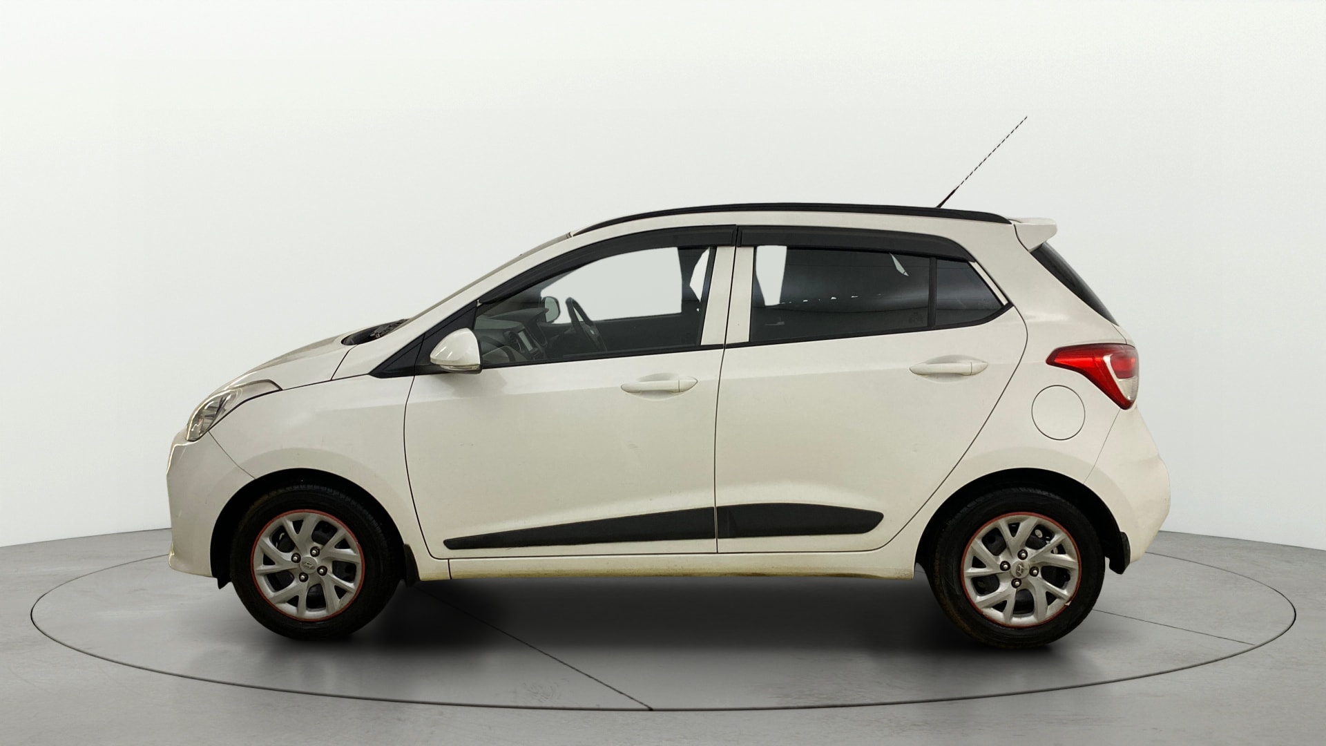 View 2019 Hyundai Grand i10 Sportz 1.2 Kappa Image 5 Used 2019 Hyundai Grand i10 Sportz 1.2 Kappa Image 5