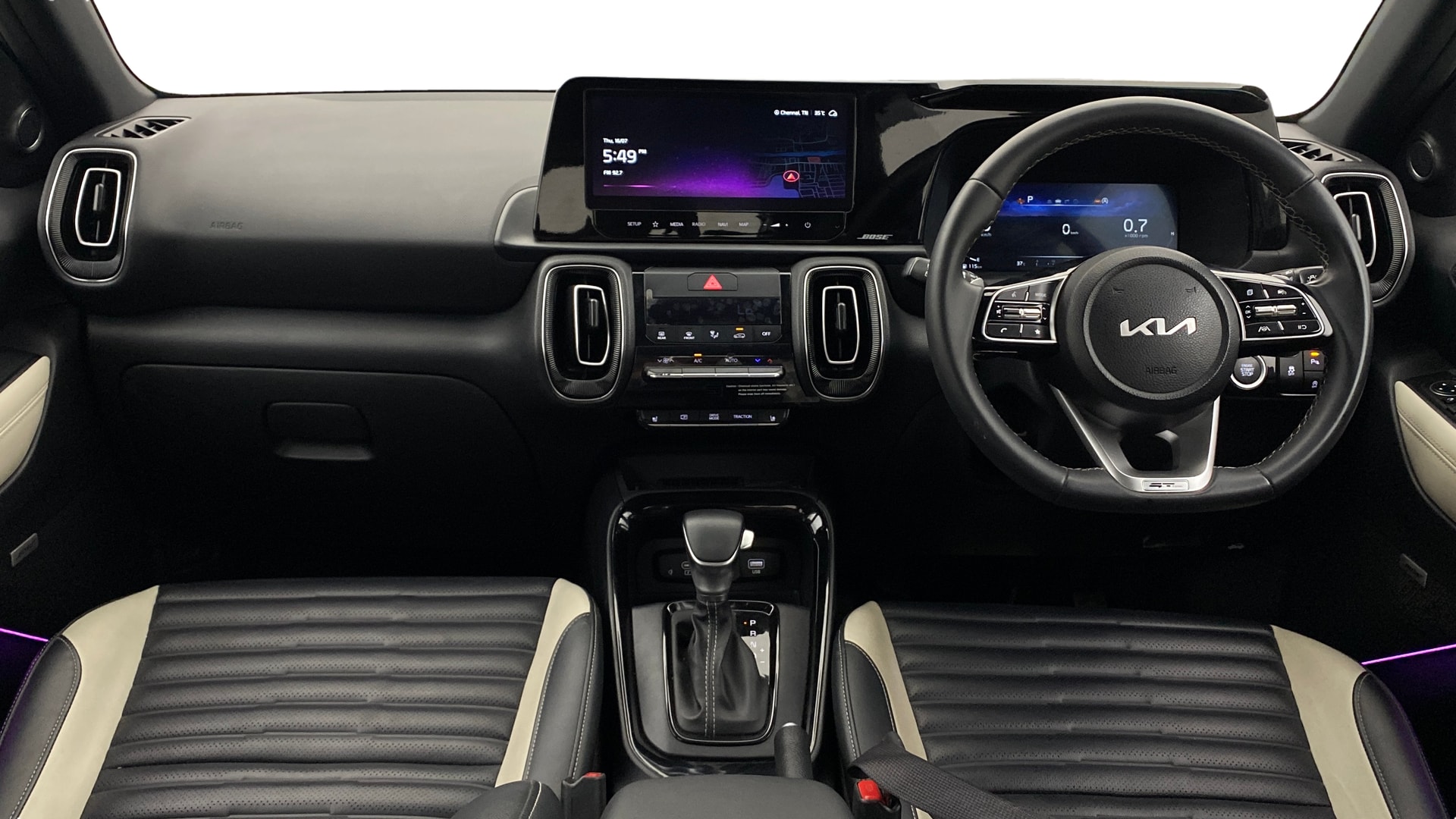 View 2024 Kia Sonet GTX Plus AT Diesel Image 16 Used 2024 Kia Sonet GTX Plus AT Diesel Image 16