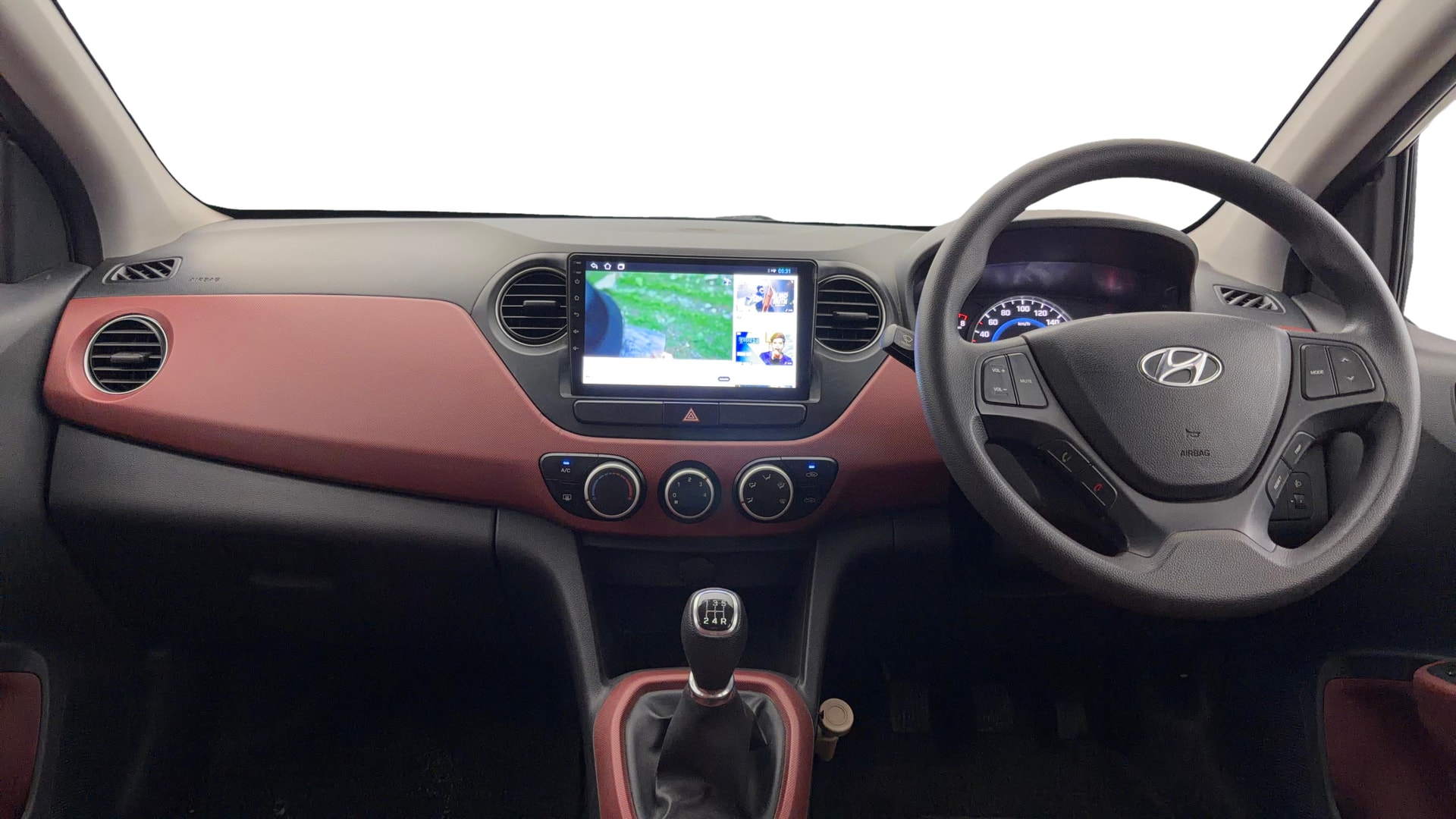 View 2017 Hyundai Grand i10 Sportz 1.2 Kappa Image 15 Used 2017 Hyundai Grand i10 Sportz 1.2 Kappa Image 15