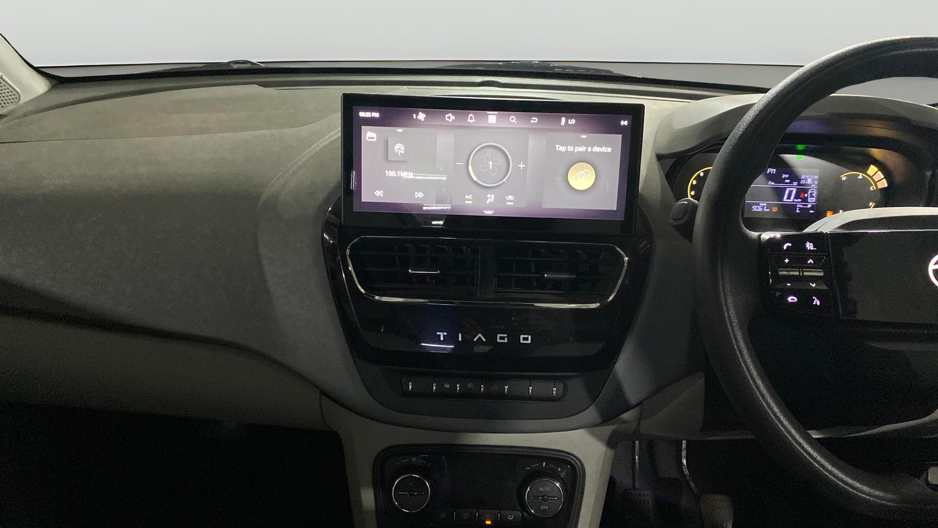 View 2025 Tata Tiago Revotorq XB Image 18 Used 2025 Tata Tiago Revotorq XB Image 18