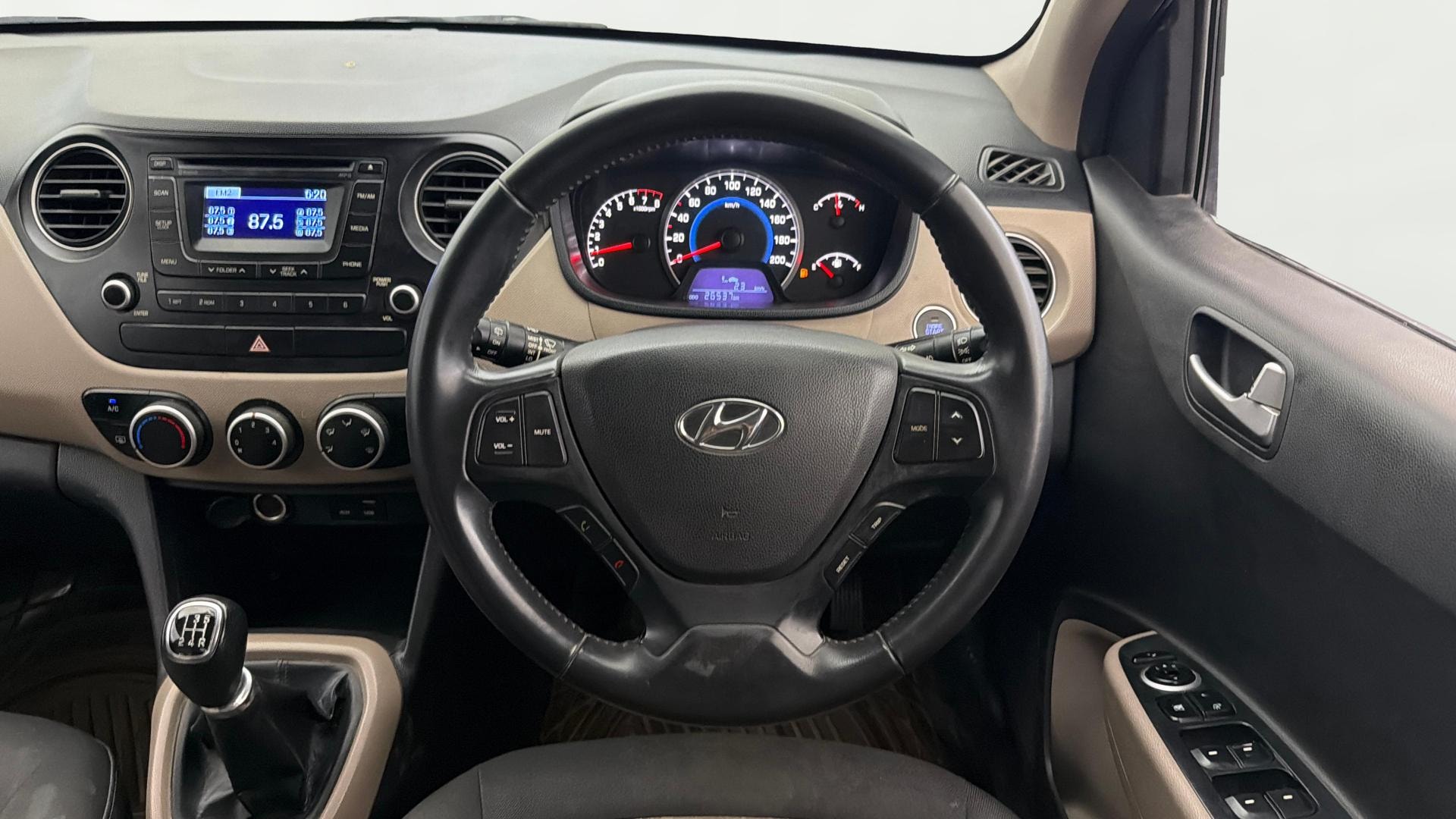 View 2016 Hyundai Grand i10 1.2 Asta Petrol Image 20 Used 2016 Hyundai Grand i10 1.2 Asta Petrol Image 20