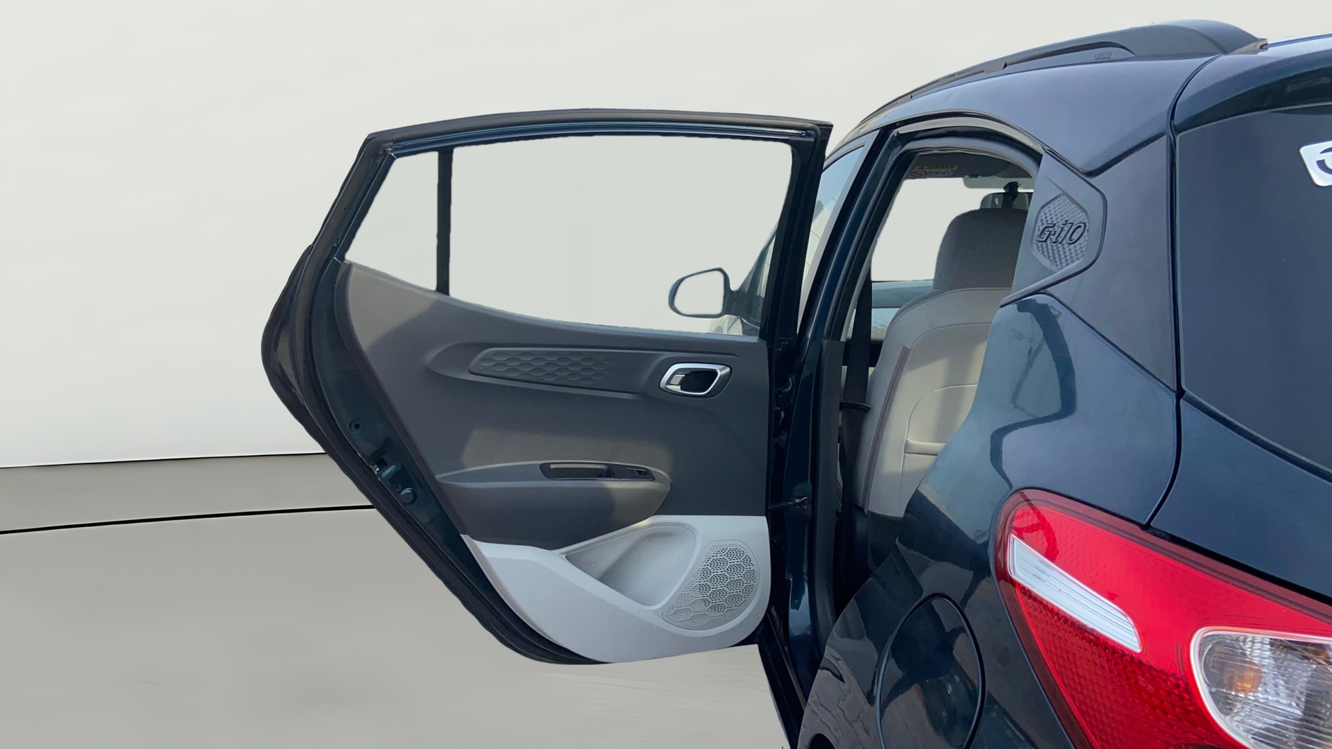 View 2021 Hyundai Grand i10 Nios Sportz Petrol AMT Image 22 Used 2021 Hyundai Grand i10 Nios Sportz Petrol AMT Image 22
