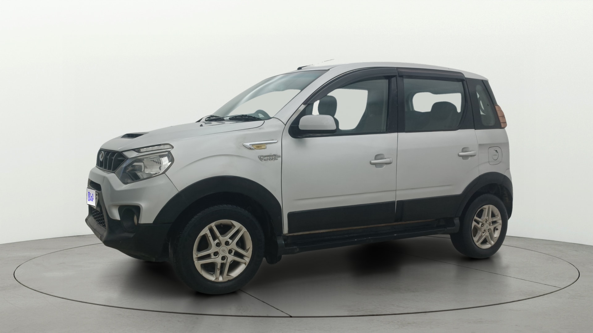 View 2016 Mahindra NuvoSport N8 Image 22 Used 2016 Mahindra NuvoSport N8 Image 22