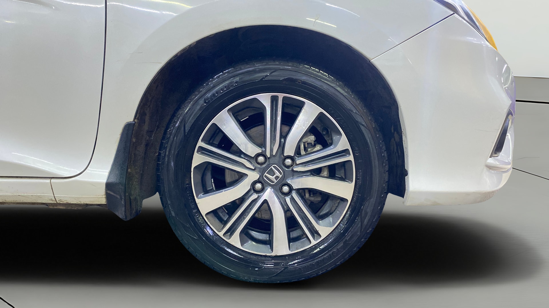 View 2022 Honda City ZX MT Diesel Anniversary Edition Image 46 Used 2022 Honda City ZX MT Diesel Anniversary Edition Image 46