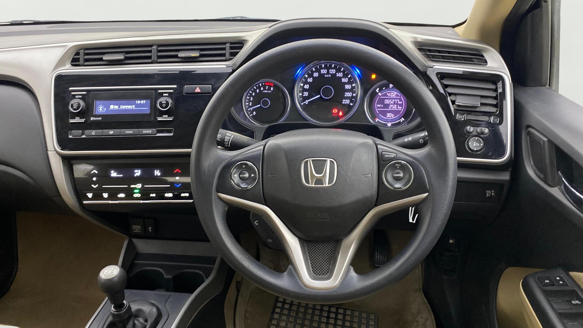 View 2018 Honda City ZX MT Diesel Anniversary Edition Image 21 Used 2018 Honda City ZX MT Diesel Anniversary Edition Image 21